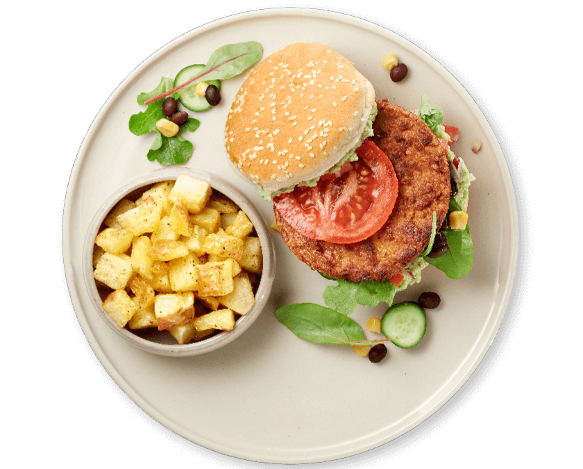 Vegetarische burger met guacamole en crispy patatjes